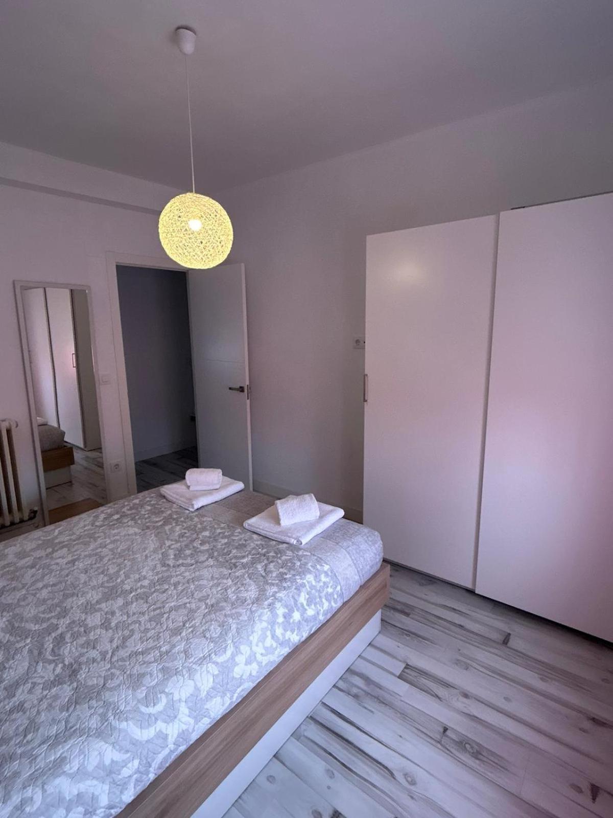 סנטו דומינגו דה לה קלסאדה Apartamentos El Conde מראה חיצוני תמונה